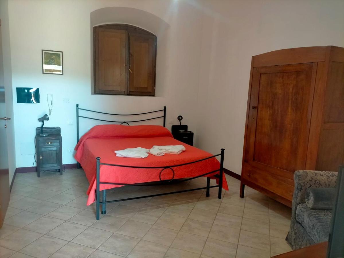 Antico Borgo La Commenda Aparthotel Montefiascone Exterior photo