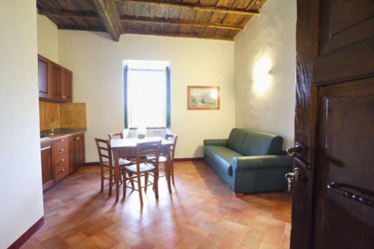 Antico Borgo La Commenda Aparthotel Montefiascone Exterior photo