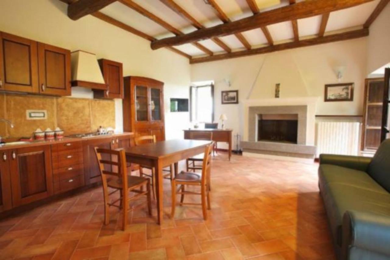 Antico Borgo La Commenda Aparthotel Montefiascone Exterior photo