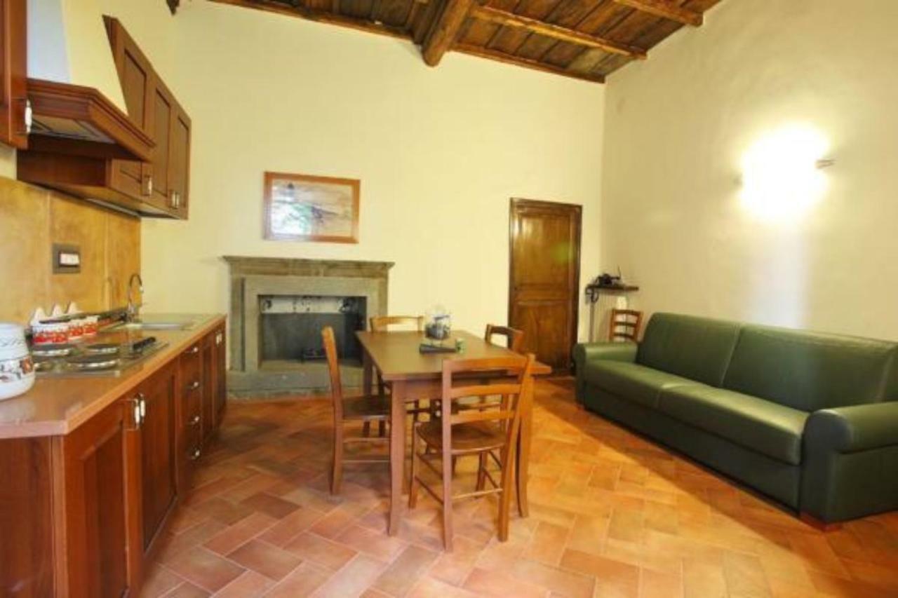 Antico Borgo La Commenda Aparthotel Montefiascone Exterior photo